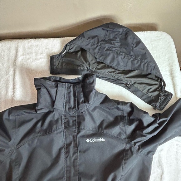 Columbia Women's Black Removable Hood Utility Sport Omni-Tech Jacket Size M - Picture 11 of 13